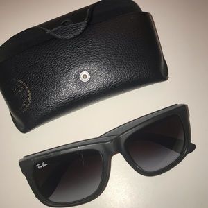 Ray Ban Unisex Sunglasses 🕶